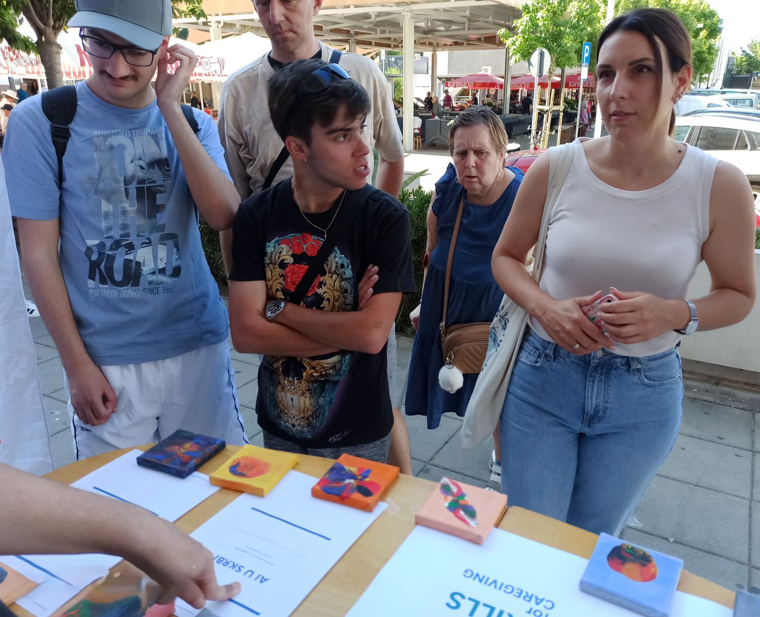 Discussion with visitors